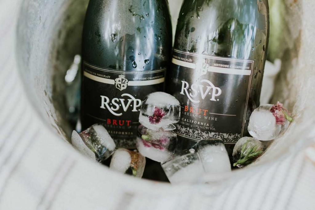 St. Louis picnic-themed same-sex bridal shower inspiration | Jacoby Photo and Design