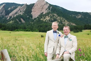 Intimate-lawn-wedding-in-Denver-Colorado
