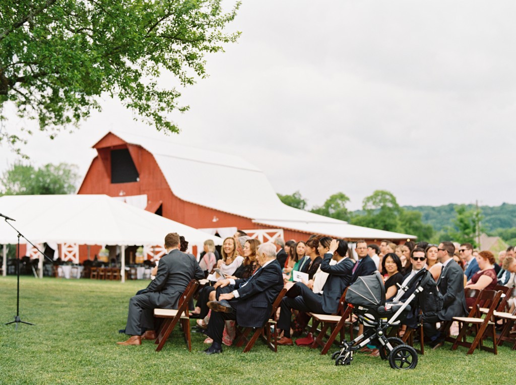 Vineyard wedding in Nashville guests