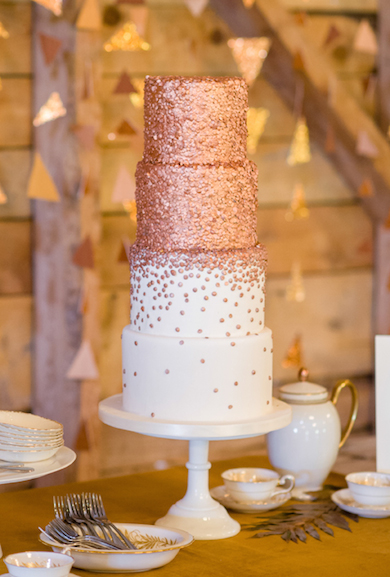 Metallic-Wedding-Cakes-Rachel-Peters-Photography