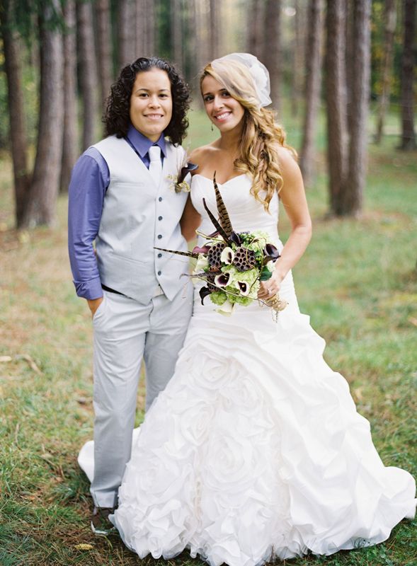 real-lesbian-fall-wedding-andreia-veronica-anne-robert-4