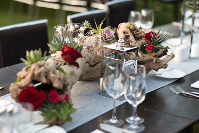 driftwood and roses wedding table decorations