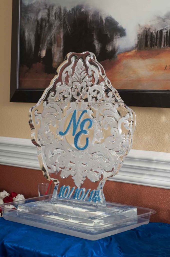 neil-elias-wedding-ice-sculpture-monogram