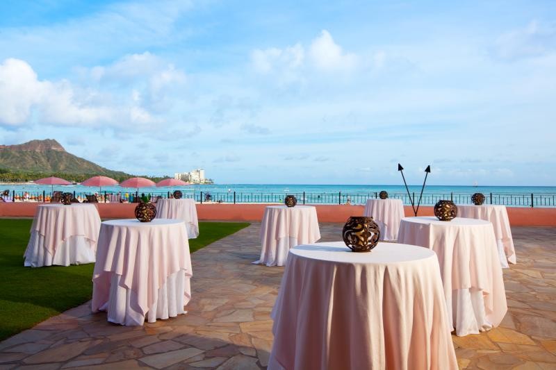 Wedding cocktail hour at The Royal Hawaiian, a Luxury Collection Resort
