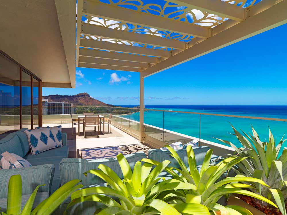 Penthouse Suite 2110 - Diamond Head Facing Lanai Moana Surfrider, A Westin Resort & Spa, Waikiki Beach