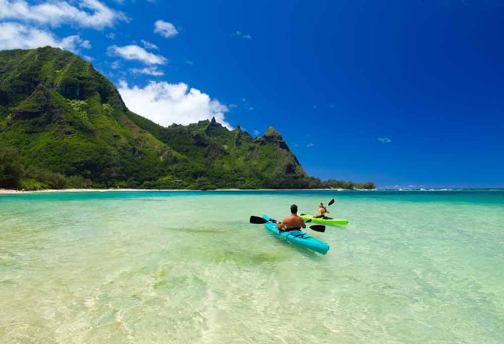 hawaii-LGBTQ-honeymoon-kayak