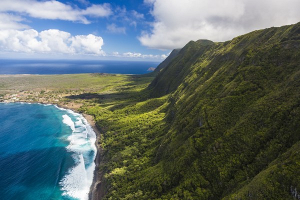 offbeat Hawaii honeymoons | Molokai