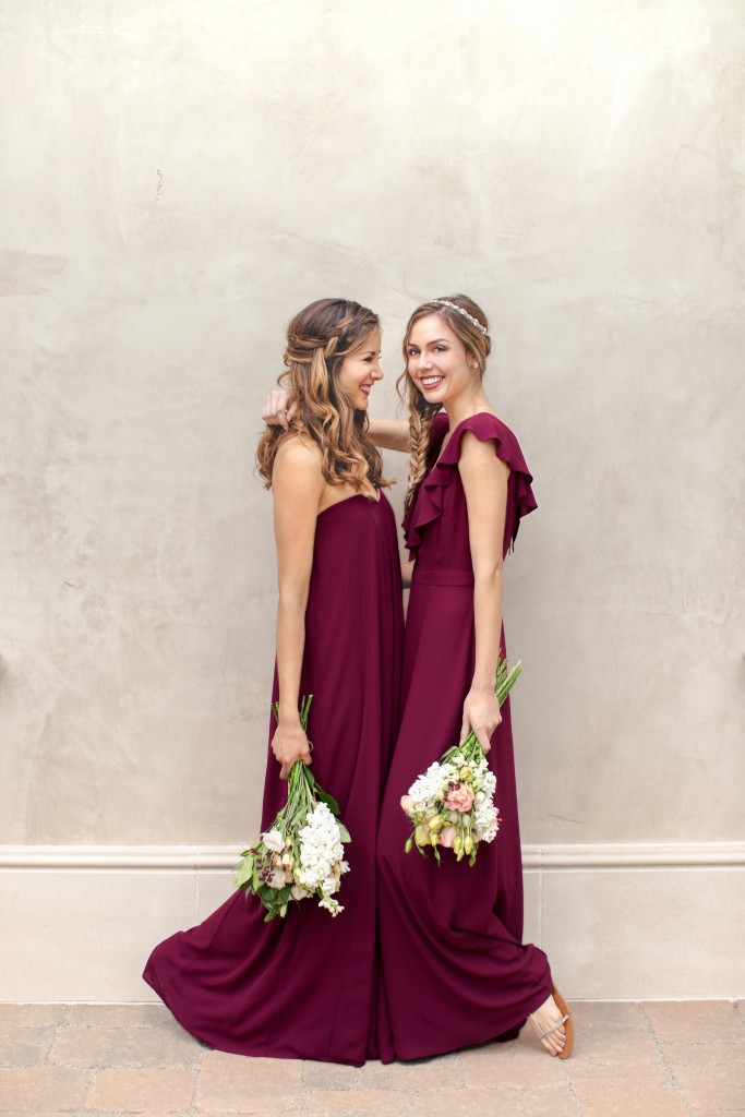 Bridesmaid dress rental comapny Vow to be Chic is excited to announce they are teaming up with Paper Crown, Lauren Conrad's bridesmaid collection. 