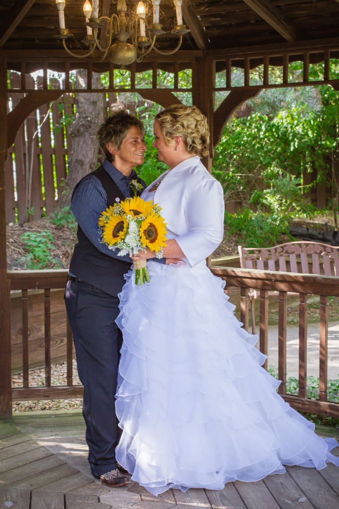 Rustic Country Wedding In Ohio Equally Wed Lgbtq Weddings