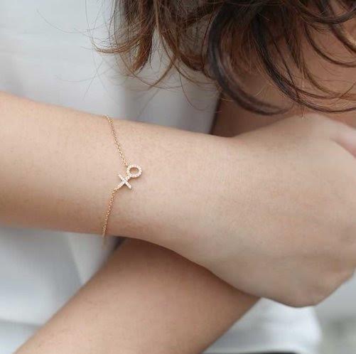 gifts-xo-gold-bracelet