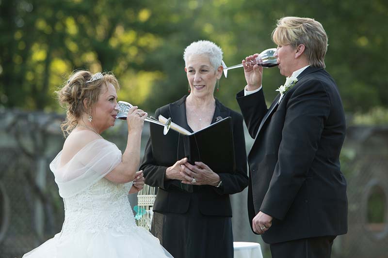Garden wedding at the Biltmore Estate champagne toast