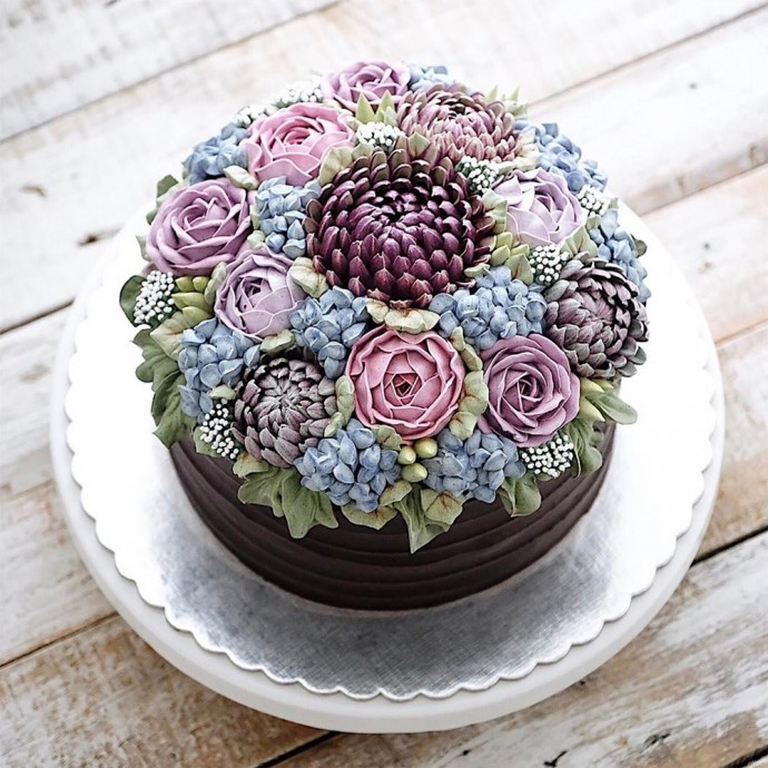 Wedding cake trend: Terrarium and succulent wedding cakes