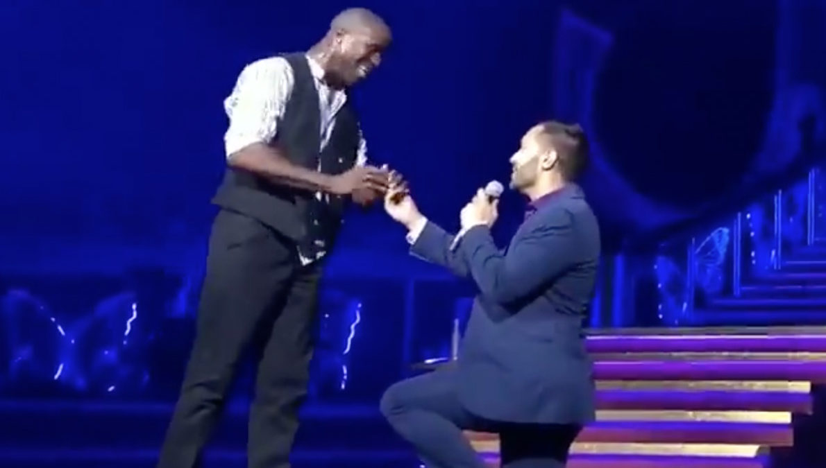 He said yes at a Mariah Carey concert—VIDEO