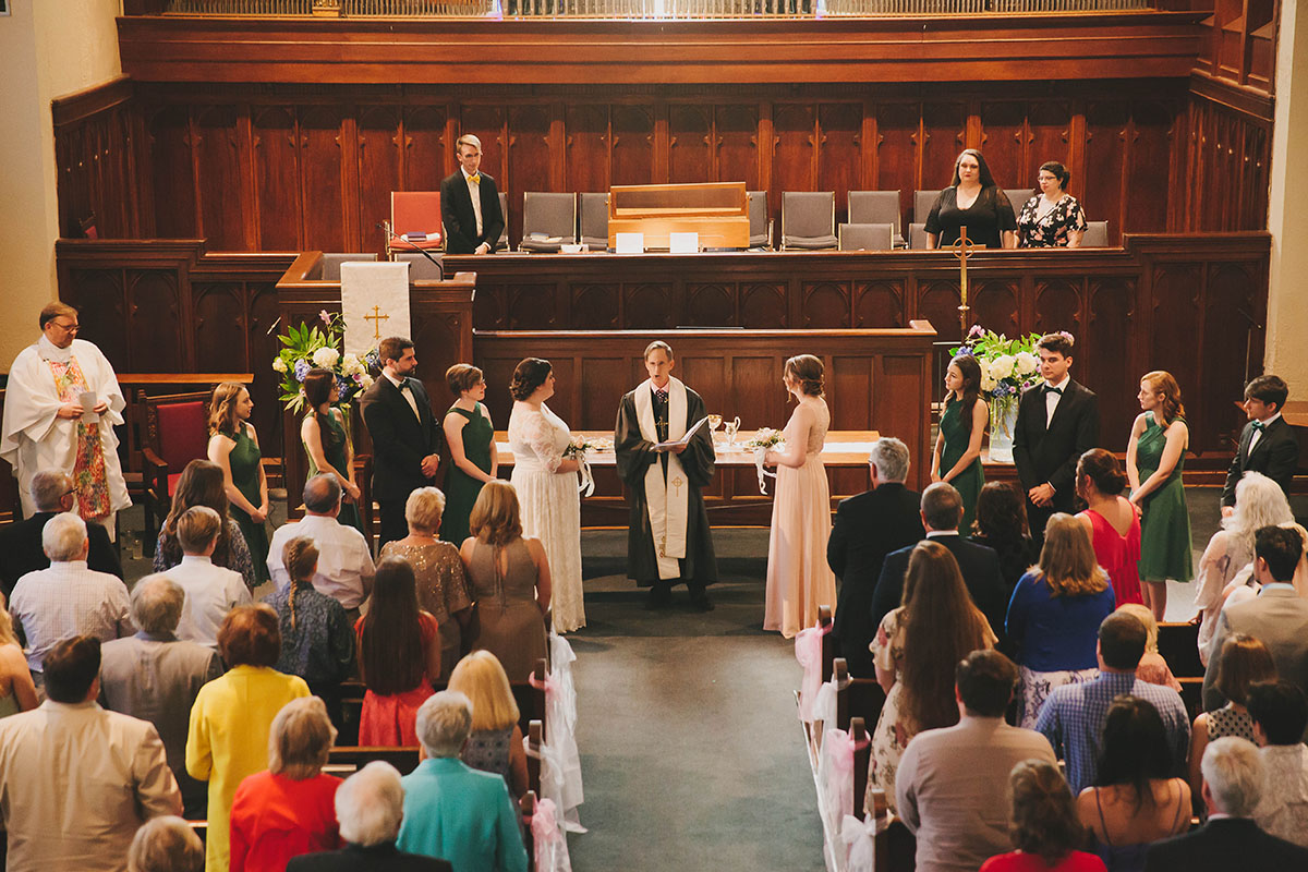Church wedding with traditional Mississippi roots vows