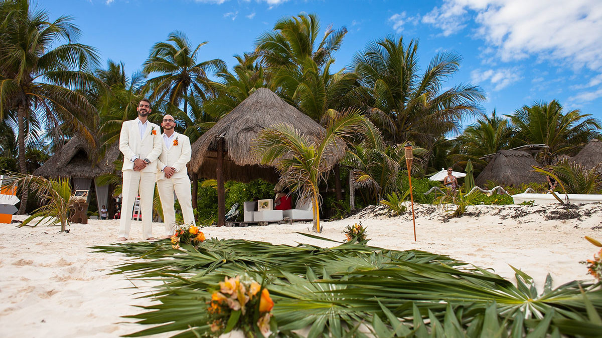 Destination Mexican beach wedding at Akiin Tulum Beach Club