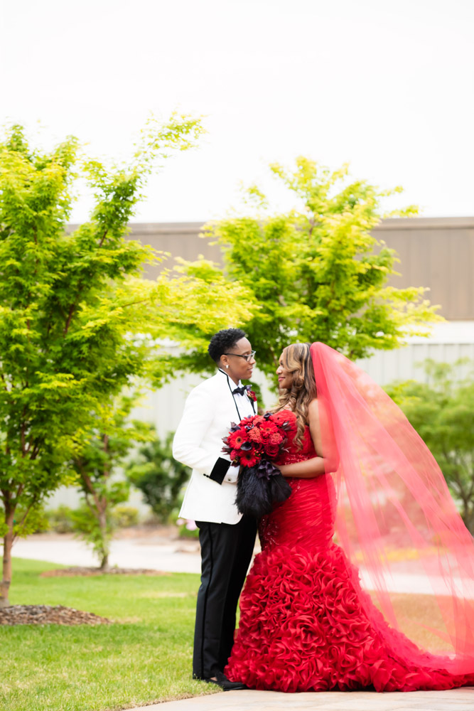Elegant red and gold Atlanta outdoor wedding