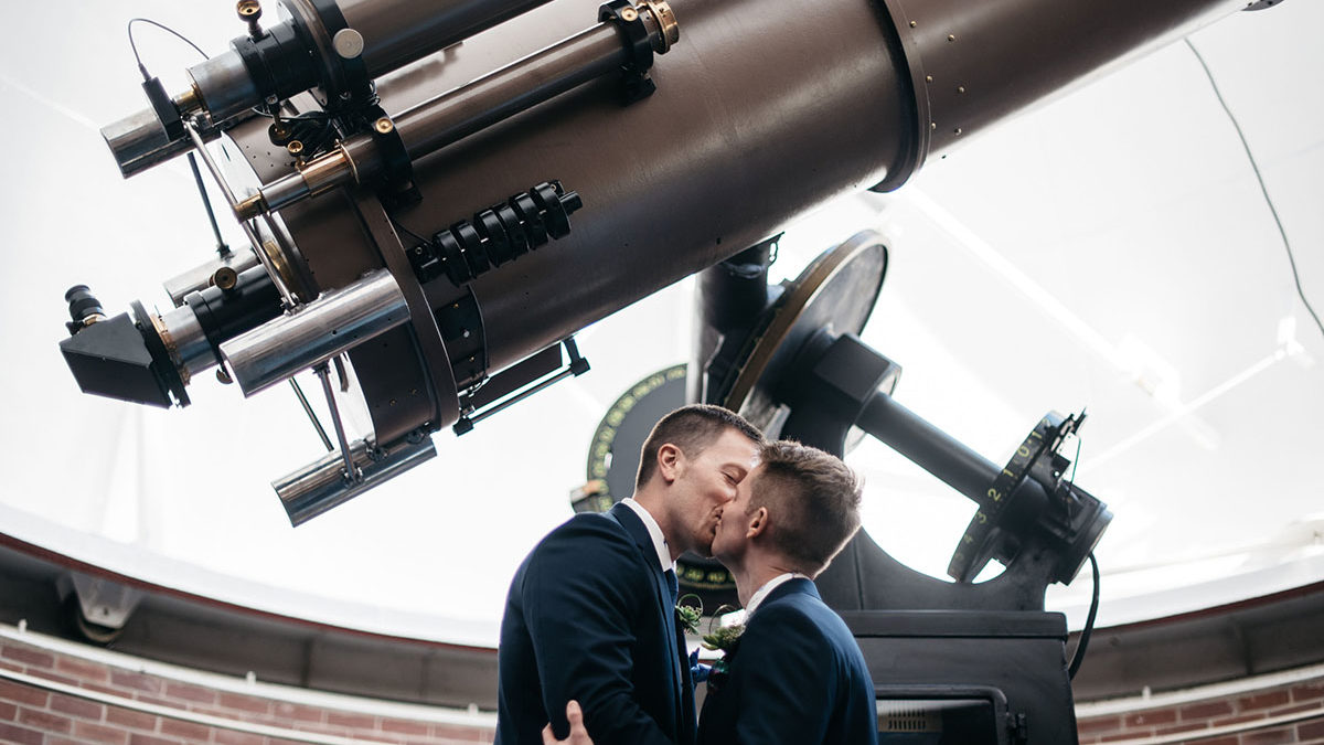 This astronomer’s celestial-inspired wedding is literally out of this world