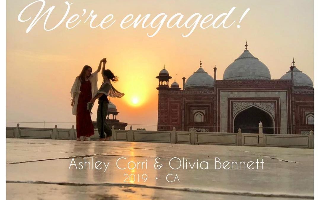 Engagement photos at the Taj Mahal