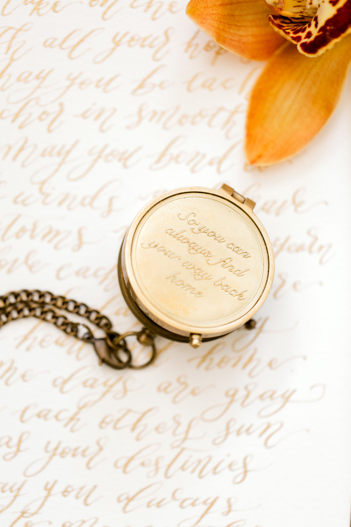 This travel-inspired hot air balloon elopement will seriously lift your heart pocket watch decor