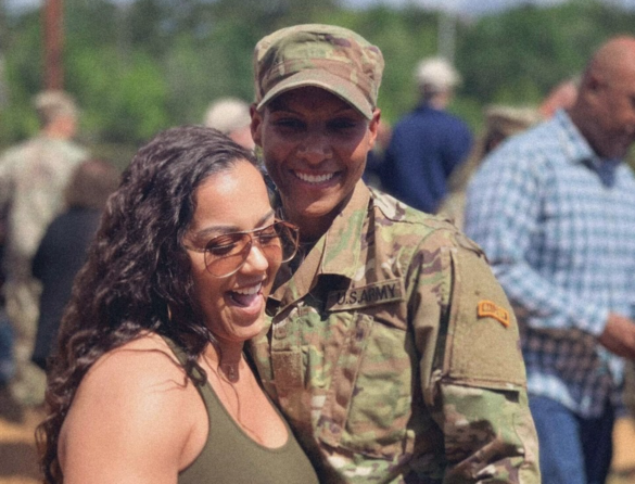 The first black female soldier just proposed to her girlfriend Janina Simmons