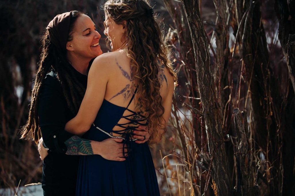 Laughter, healing and love in the outdoors | Amanda Summerlin Photography | Featured on Equally Wed, the leading LGBTQ+ wedding magazine 