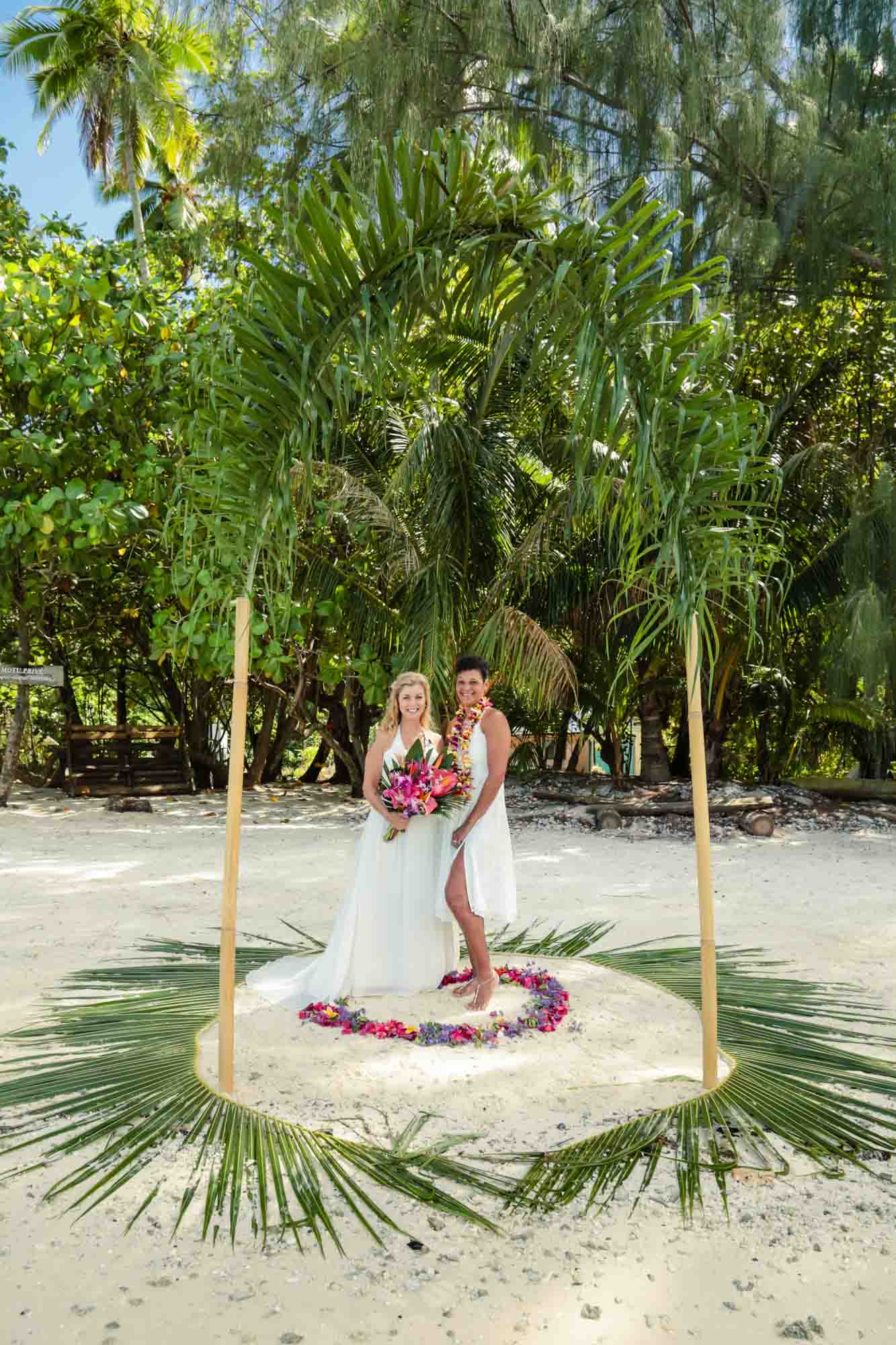 Epic private beach elopement in French Polynesia | Olivera Photography | Featured on Equally Wed, the leading LGBTQ+ wedding magazine