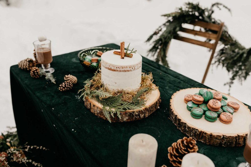Outdoor winter wedding with sustainable elements | Lauren Miles | Featured on Equally Wed, the leading LGBTQ+ wedding magazine