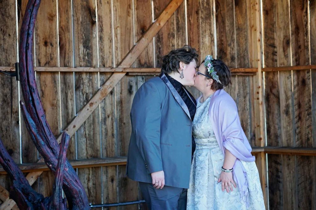 Colorful New Year's Eve wedding at Johnny Cash's Tennessee Farm | Darien Photography | Featured on Equally Wed, the leading LGBTQ+ wedding magazine
