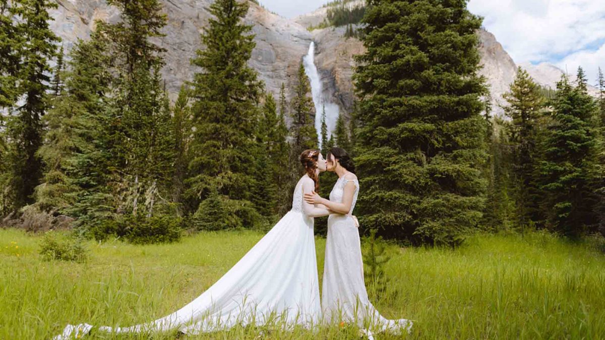 Jaw-dropping mountainside elopement in Canada’s Yoho National Park