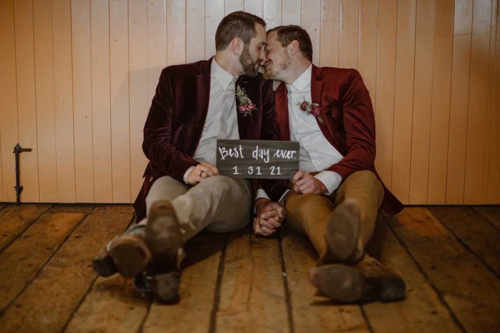 Stunning and snowcapped elopement ideas in Leadville, Colorado | In Love and Adventure Elopement Photography; Matlai Photography | Featured on Equally Wed, the leading LGBTQ+ wedding magazine