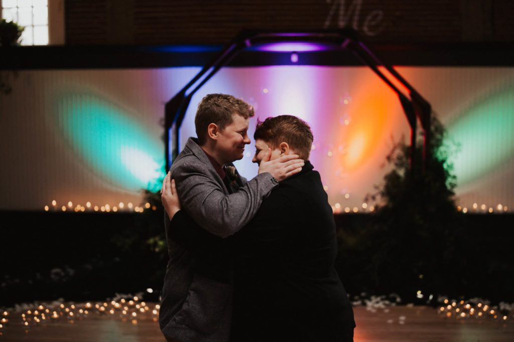 10 LGBTQ+ couples in Portland, Oregon tied the knot in a special marriage-athon event | Olivia Peadbody | Featured on Equally Wed, the leading LGBTQ+ wedding magazine