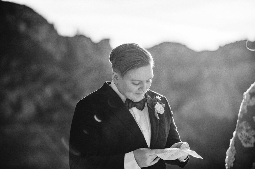 Breathtaking sunset elopement in Sedona, Arizona | Amanda Summerlin Photography | Featured on Equally Wed, the leading LGBTQ+ wedding magazine