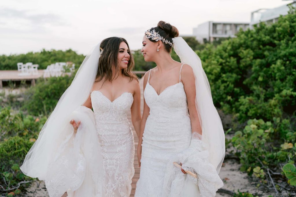 Sparkling oceanside Cancun wedding | Bruno Rezza | Featured on Equally Wed, the leading LGBTQ+ wedding magazine