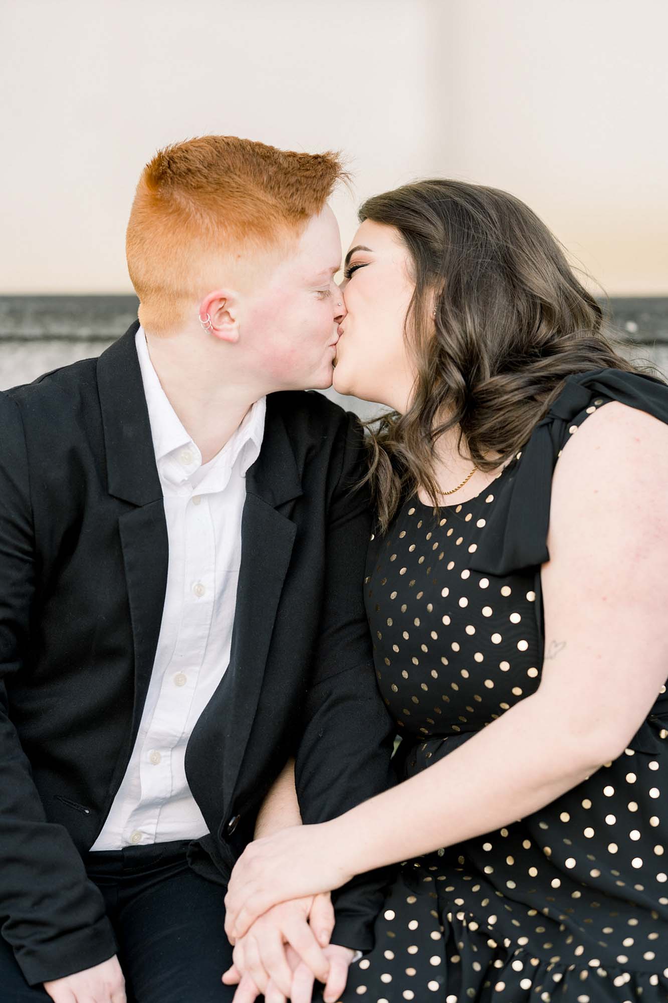 Bright and sunny sweetheart photo session at the Pennsylvania State Capitol | Sarandon Smith Photography | Featured on Equally Wed, the leading LGBTQ+ wedding magazine