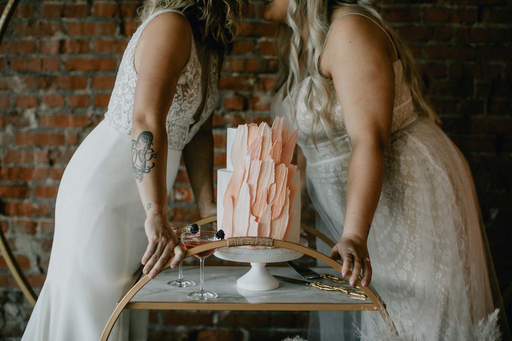 Edgy wedding ideas with some boho flair | Leah Bullard | Featured on Equally Wed, the leading LGBTQ+ wedding magazine
