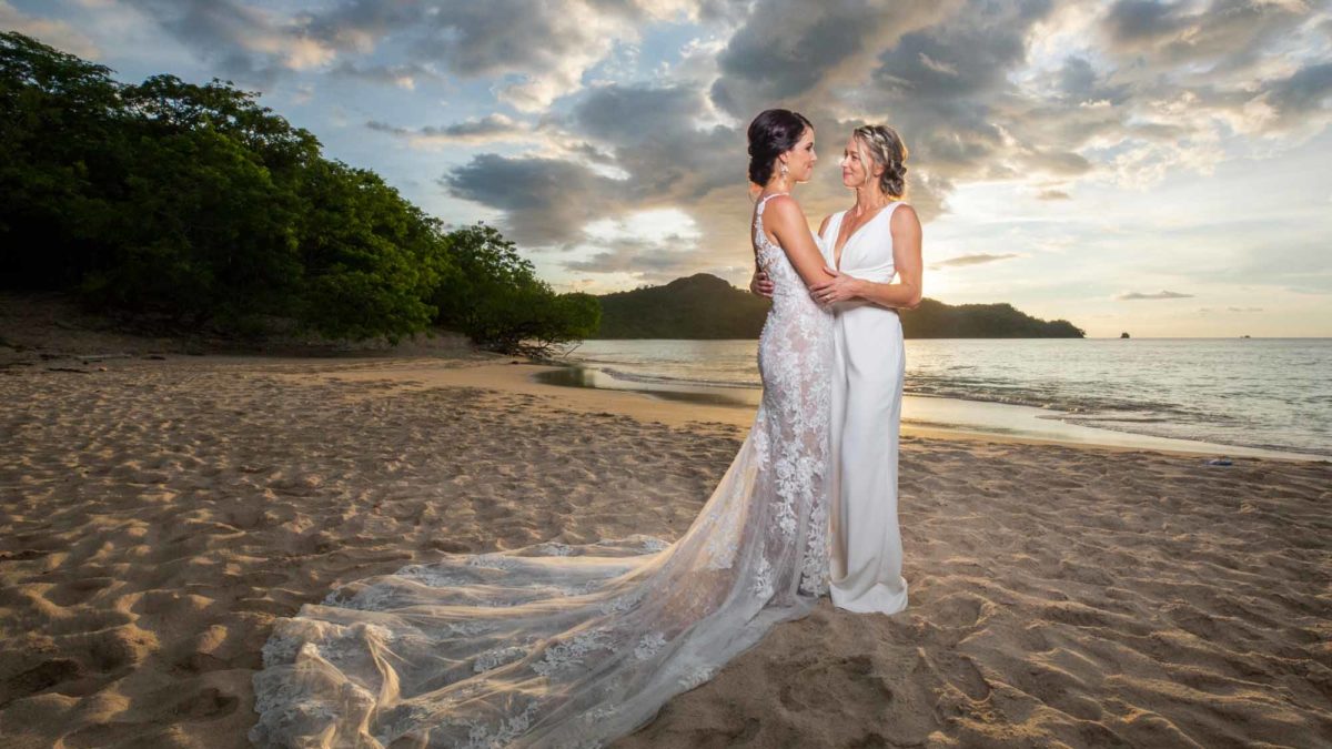 Lucky contest winners have their dream wedding in Costa Rica