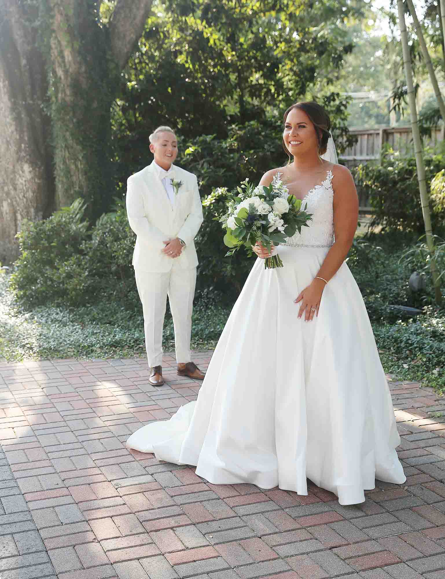 Minimalist Louisiana wedding with floral cake and sparkler send off | Just Be PhotoJennic  | Featured on Equally Wed, the leading LGBTQ+ wedding magazine