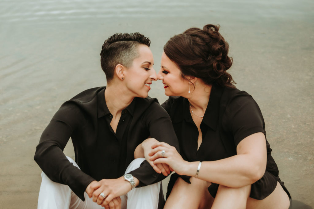 Ozarks engagement session after a meet cute in the operating room | Abigal Derrick Photography | Featured on Equally Wed, the leading LGBTQ+ wedding magazine