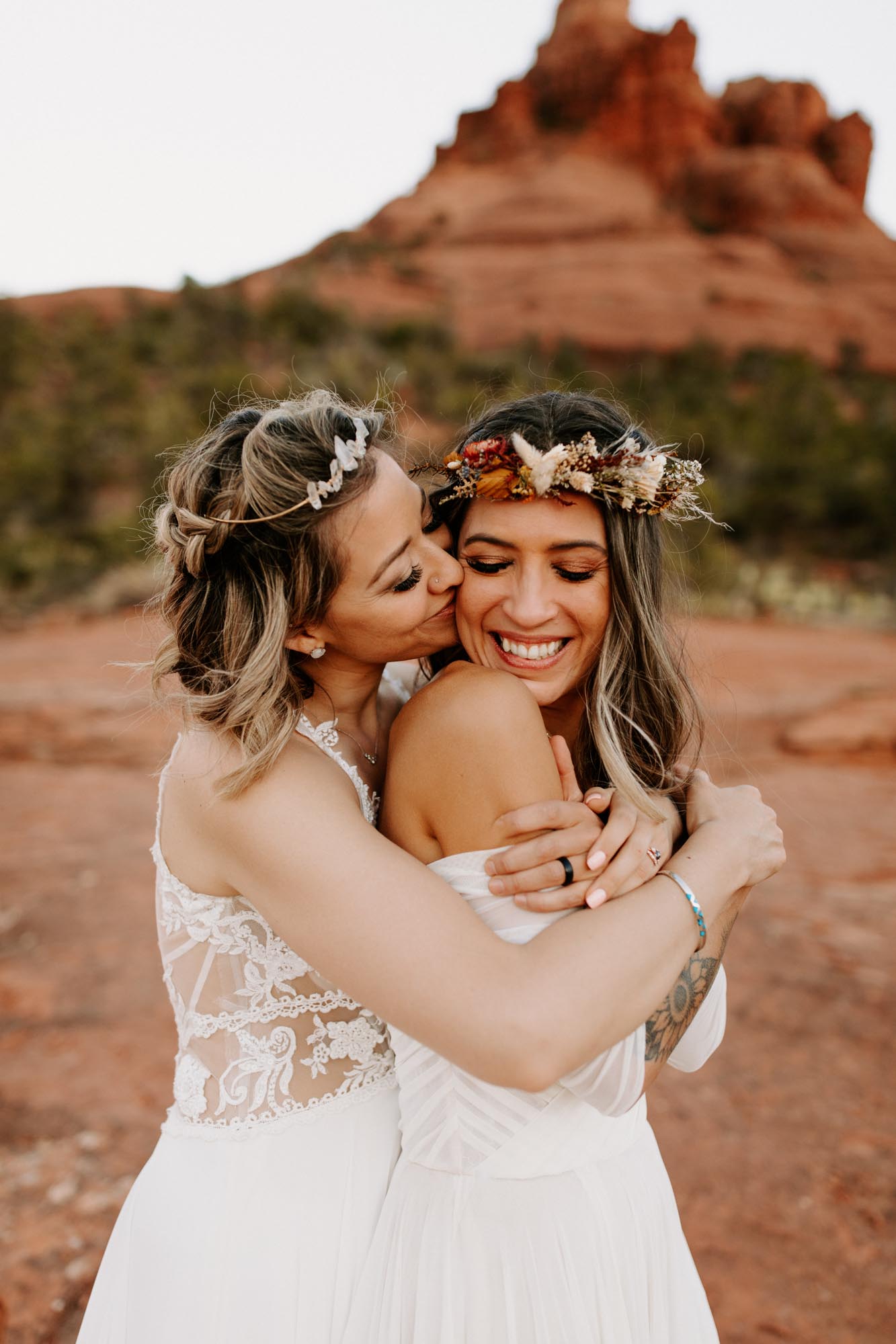 Breathtaking Sedona elopement surrounded by close family and friends | Jessica and Nick Photo + Film | Featured on Equally Wed, the leading LGBTQ+ wedding magazine