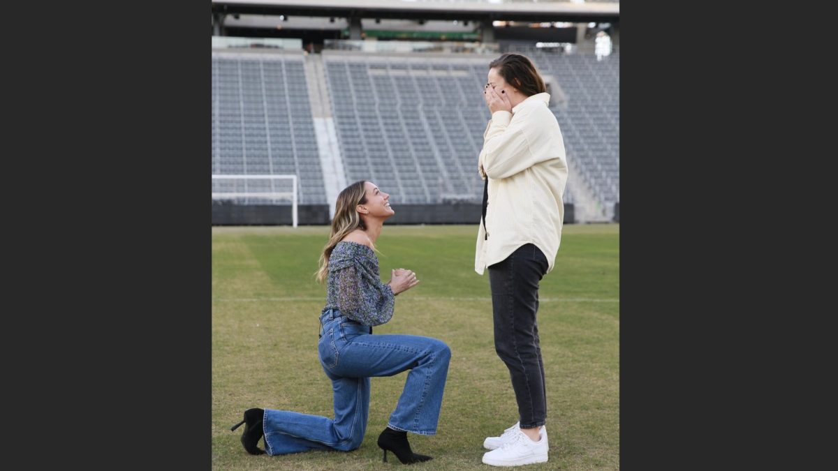 Youtuber Cammie Scott proposes to girlfriend in epic ode to 10 Things I Hate About You