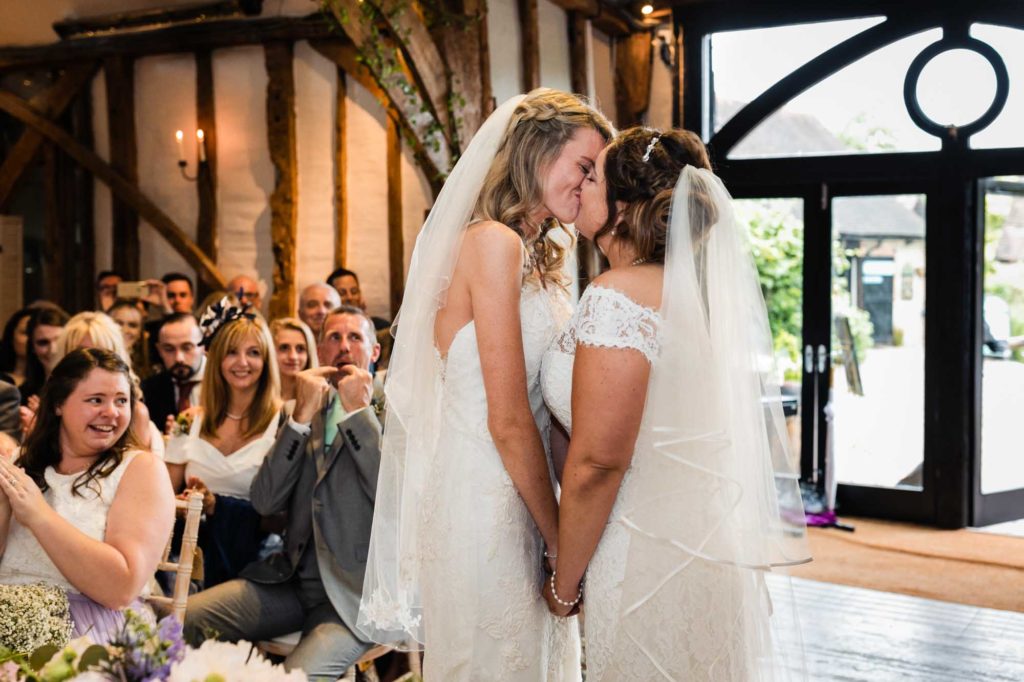 brides, ceremony, lesbian wedding, kiss