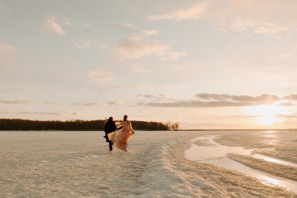 frozen lake, winter wedding, winter elopement