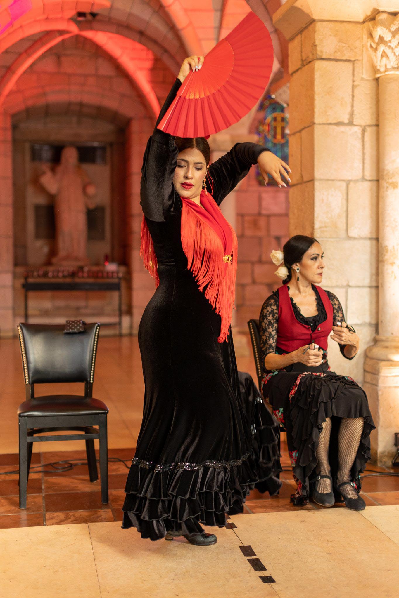 flamenco dancer at wedding