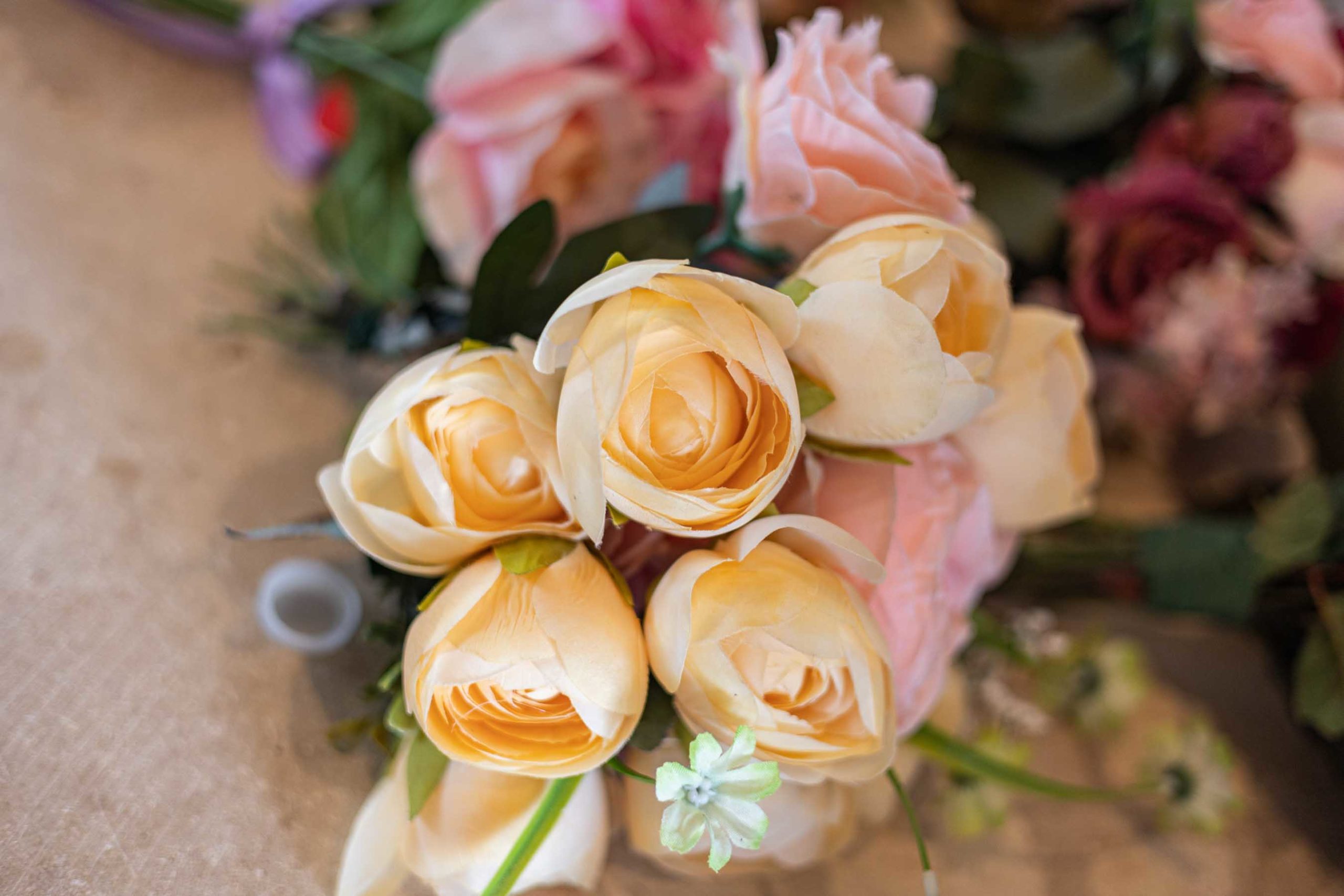 peach and pink roses