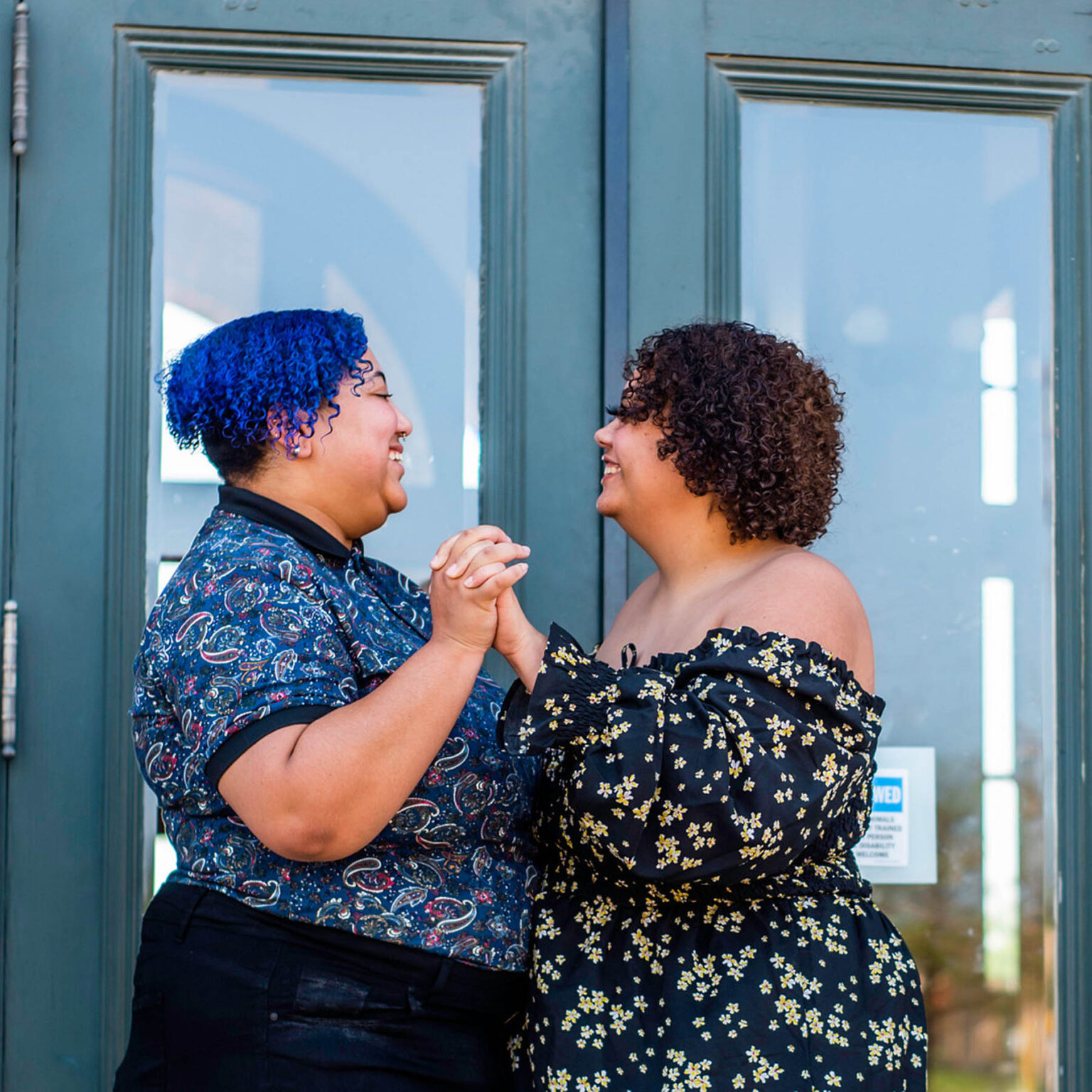 A casual and candid outdoor engagement photoshoot for Texas college ...