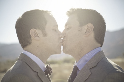 best-kiss-2012-gay-and-lesbian-weddings-nick-and-paul