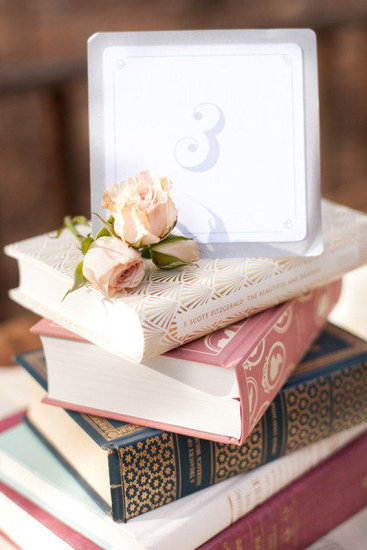 book-themed-wedding-centerpieces