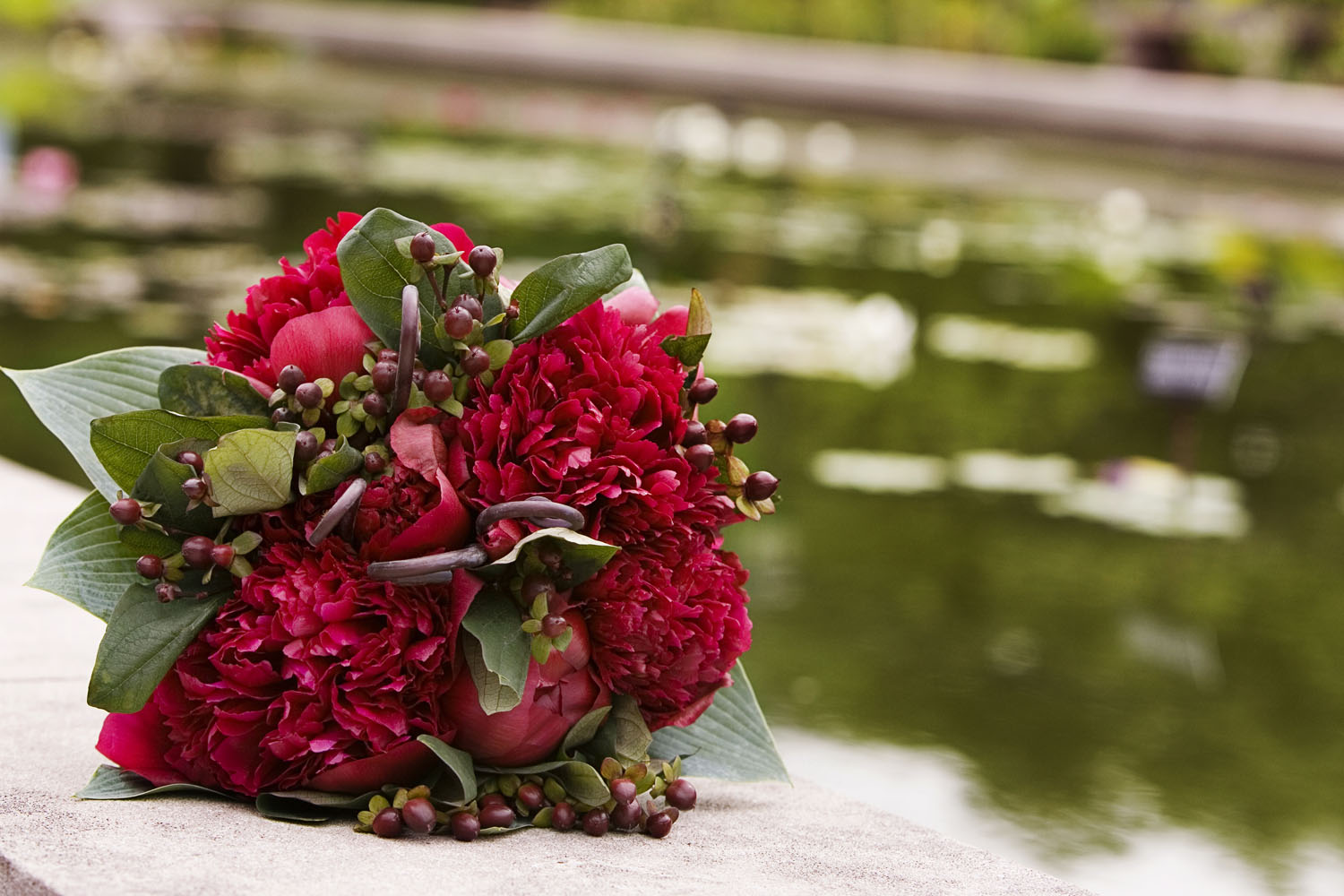 bouquet-semi-custom-made-wedding-flowers