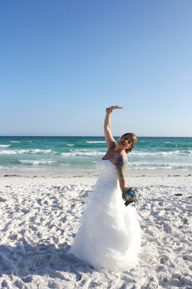brooke-joana-real-lesbian-beach-wedding-florida-wedding-gown