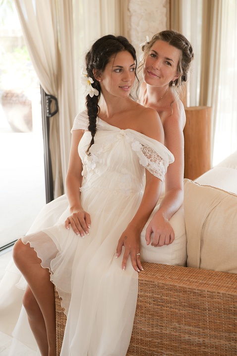 Starting at just $400, brides can rent one of Melli’s signature wedding dre...